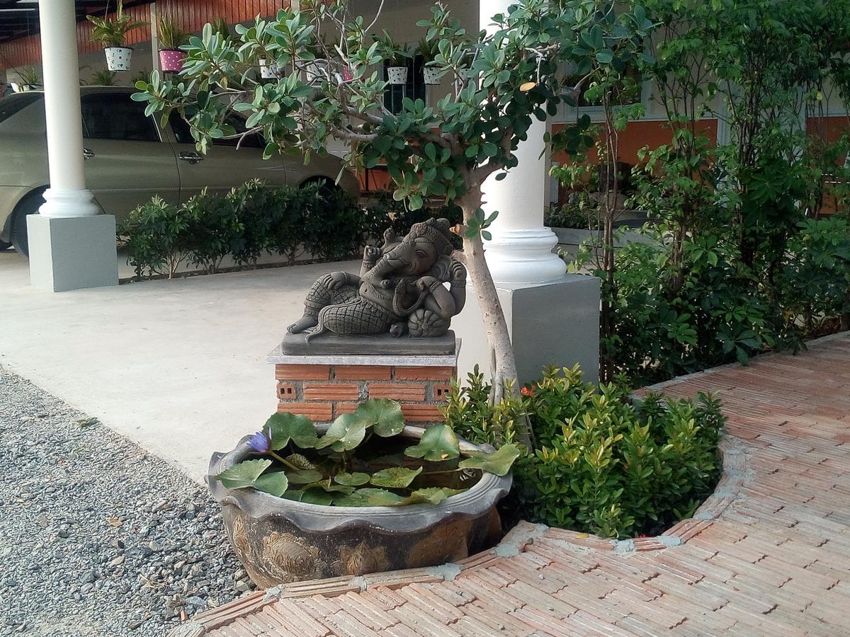 Fancy Carp Resort Ча-Ам Екстер'єр фото