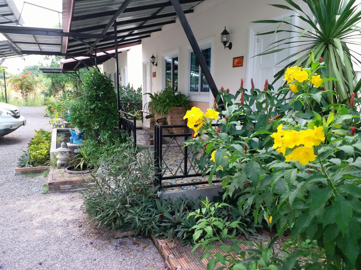 Fancy Carp Resort Ча-Ам Екстер'єр фото